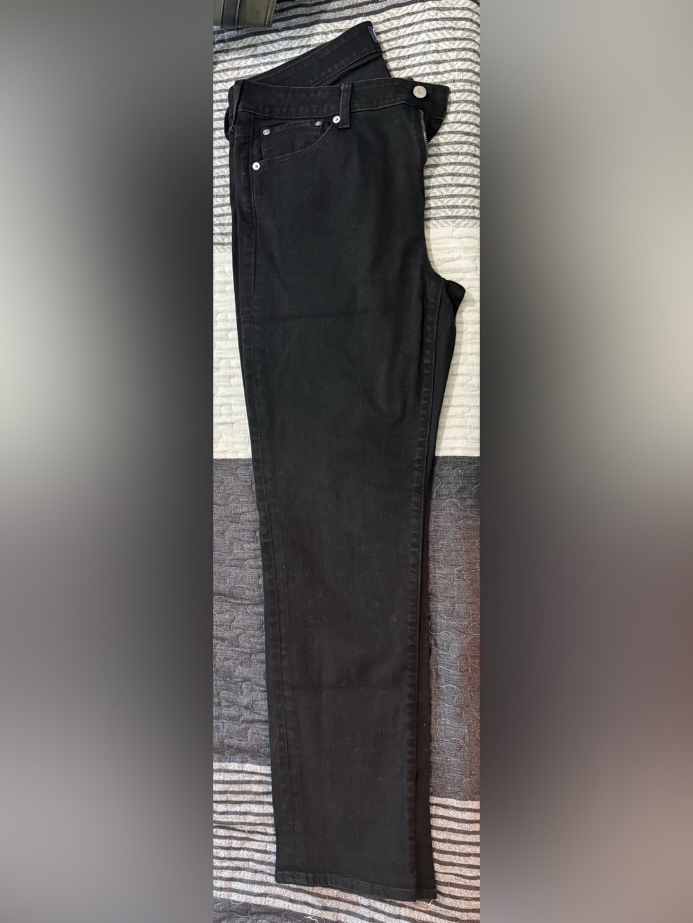 Women’s Black Gap Jeans